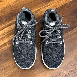 Wool Runners in Natural Gray - Size 9 (EUC)